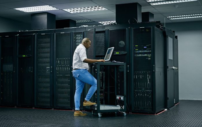 Cara Membangun Data Center untuk Kemandirian Bisnis