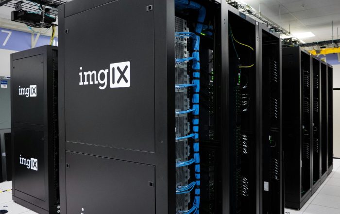 Apa itu Data Center dan Manfaatnya Untuk Efisiensi Bisnis