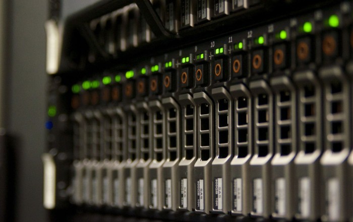 Server Lokal perusahaan